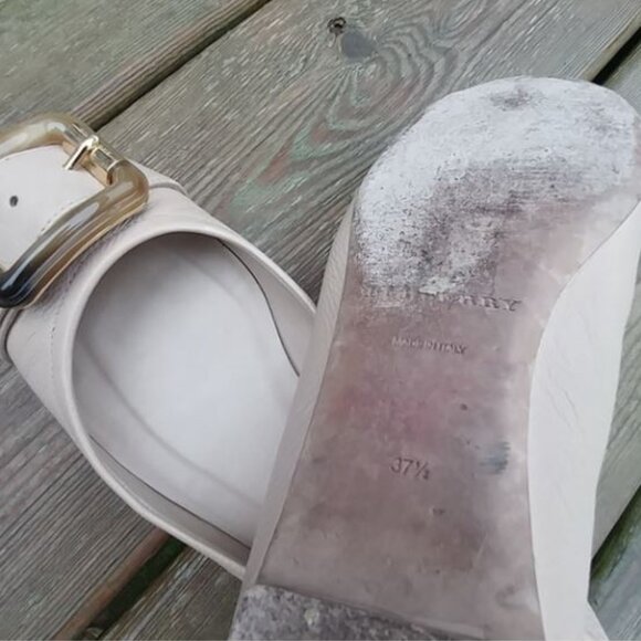 Burberry light tan leather flats - Picture 3 of 4